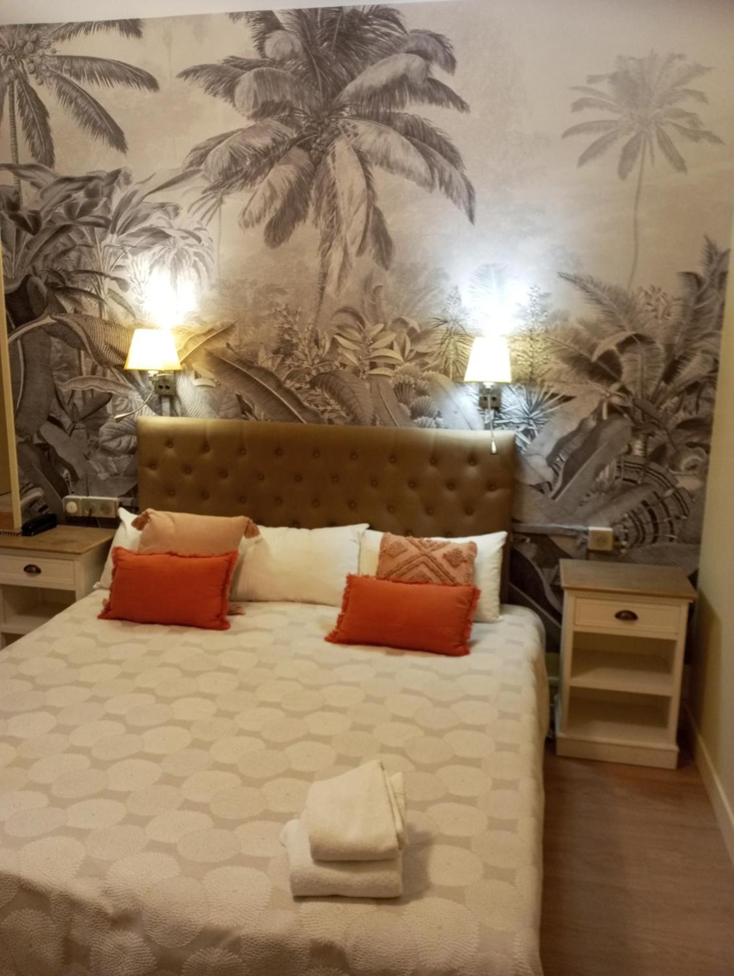 Logis Louise De Savoie 2*